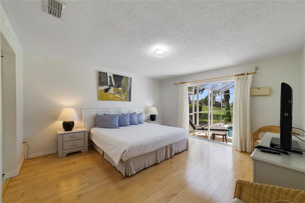 En Venta: $419,900 (4 camas, 2 baños, 2284 Pies cuadrados)
