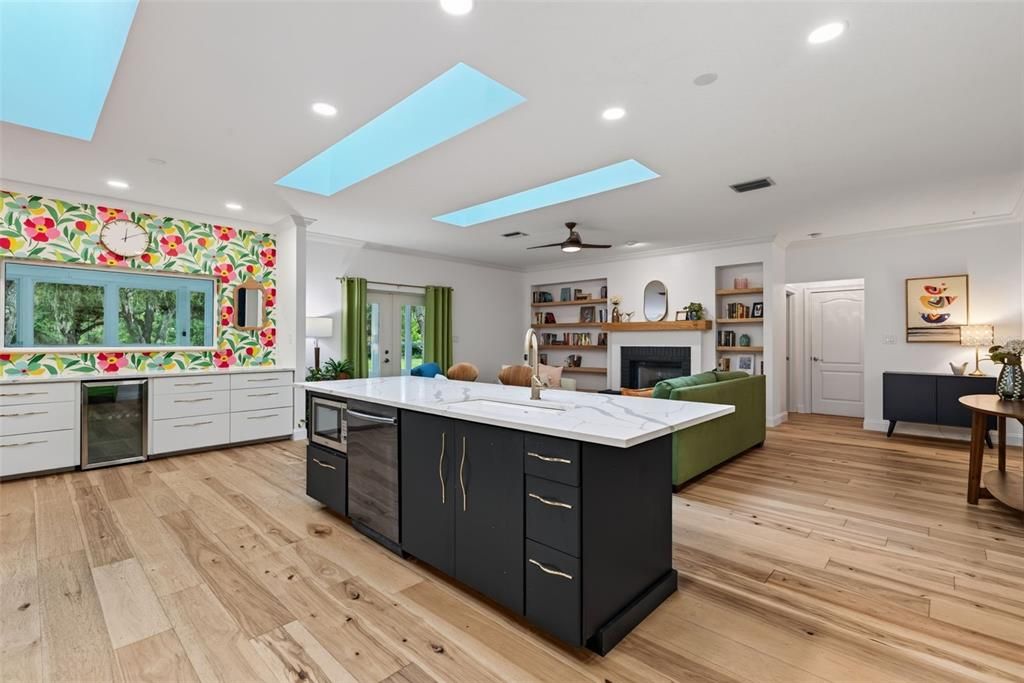 For Sale: $875,000 (3 beds, 2 baths, 2691 Square Feet)