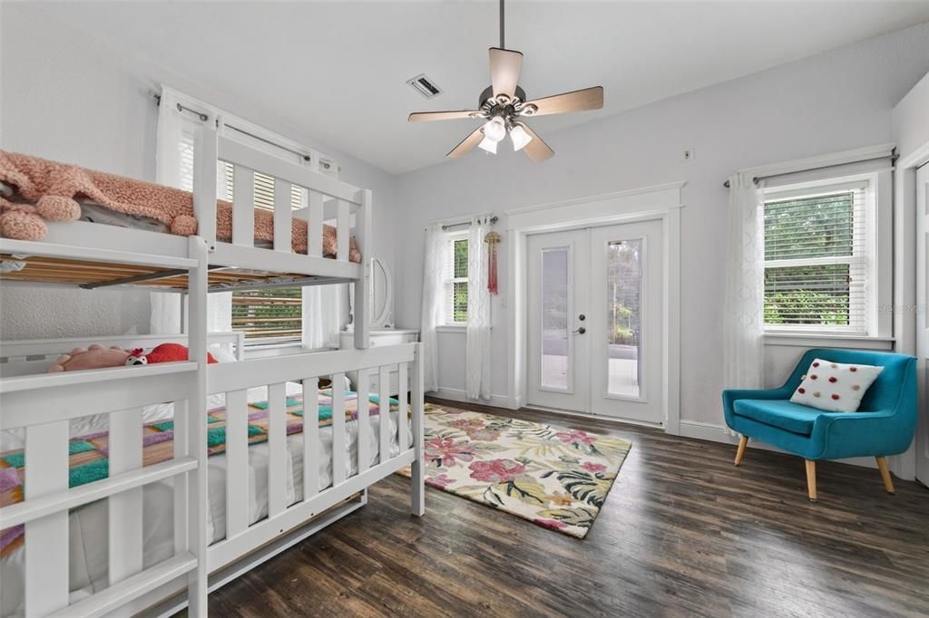 For Sale: $875,000 (3 beds, 2 baths, 2691 Square Feet)