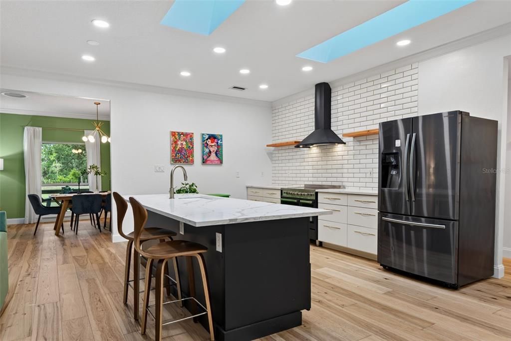 For Sale: $875,000 (3 beds, 2 baths, 2691 Square Feet)