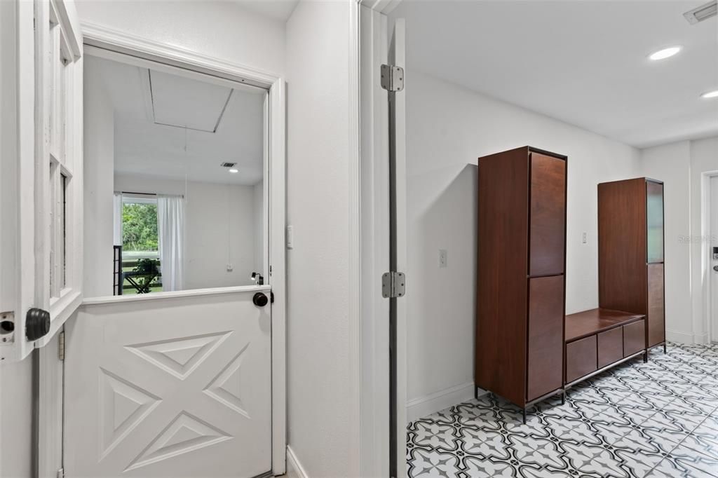For Sale: $875,000 (3 beds, 2 baths, 2691 Square Feet)