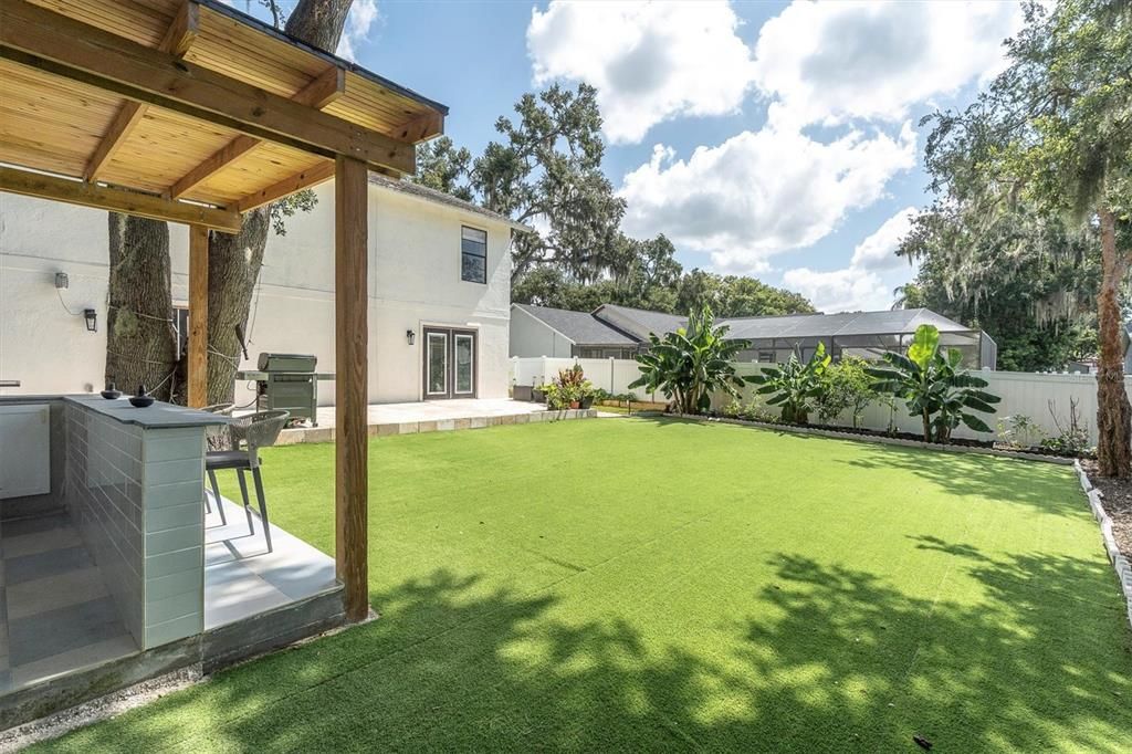 En Venta: $459,000 (4 camas, 2 baños, 2502 Pies cuadrados)