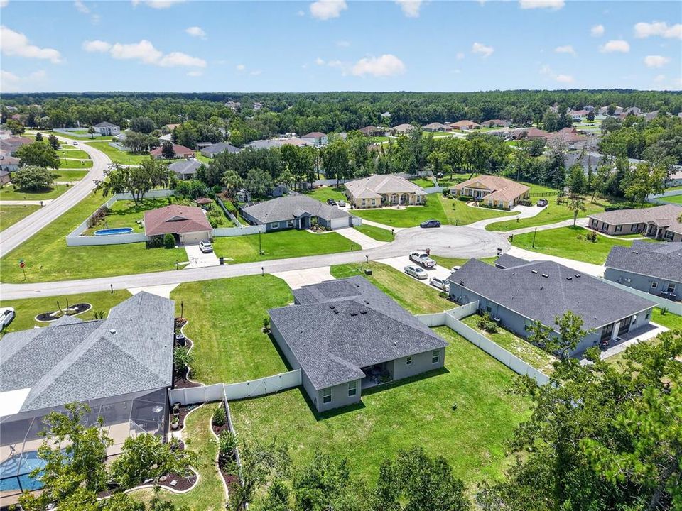 На продажу: $412,990 (4 спален, 3 ванн, 2324 Квадратных фут)