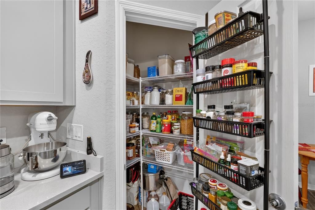 На продажу: $412,990 (4 спален, 3 ванн, 2324 Квадратных фут)