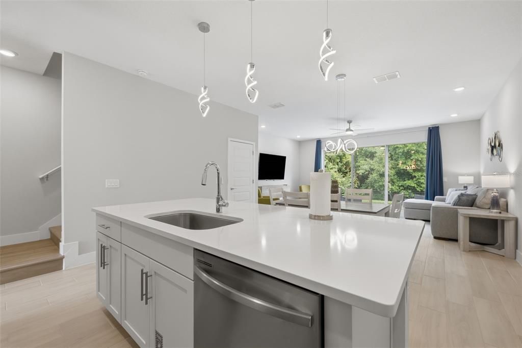 En Venta: $389,000 (3 camas, 2 baños, 1708 Pies cuadrados)
