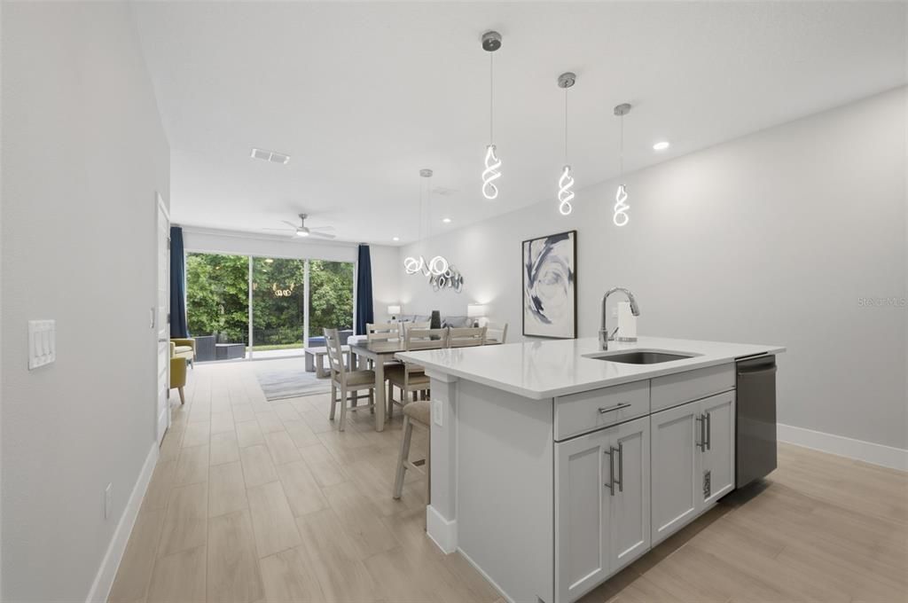 En Venta: $389,000 (3 camas, 2 baños, 1708 Pies cuadrados)