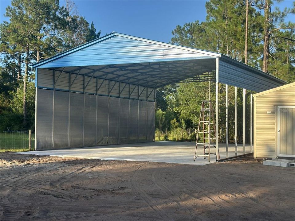 待售: $145,000 (1.14 acres)