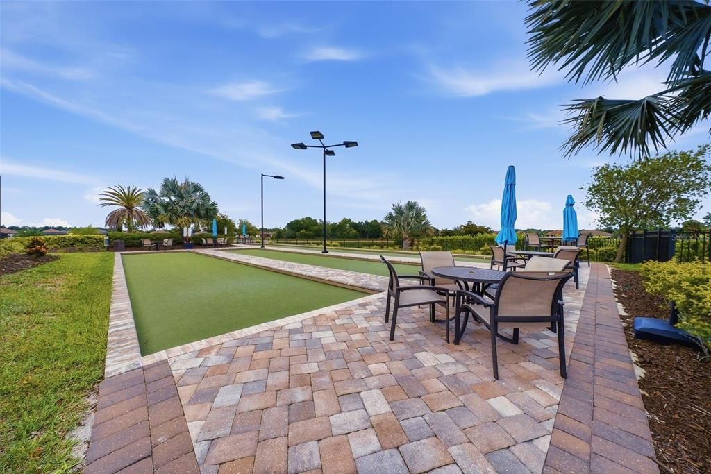 For Sale: $879,900 (3 beds, 3 baths, 2275 Square Feet)