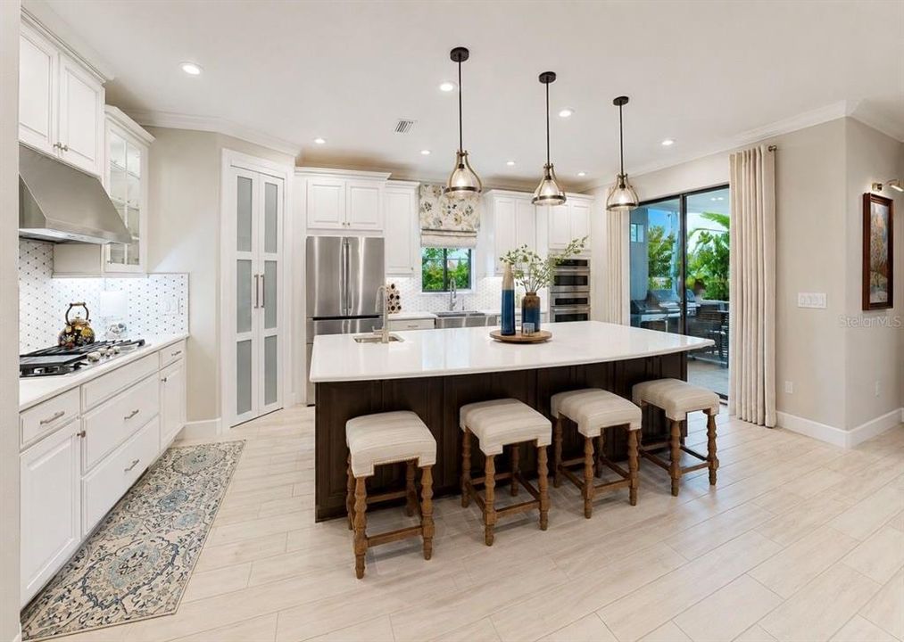 For Sale: $879,900 (3 beds, 3 baths, 2275 Square Feet)