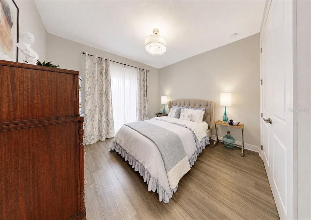 For Sale: $879,900 (3 beds, 3 baths, 2275 Square Feet)