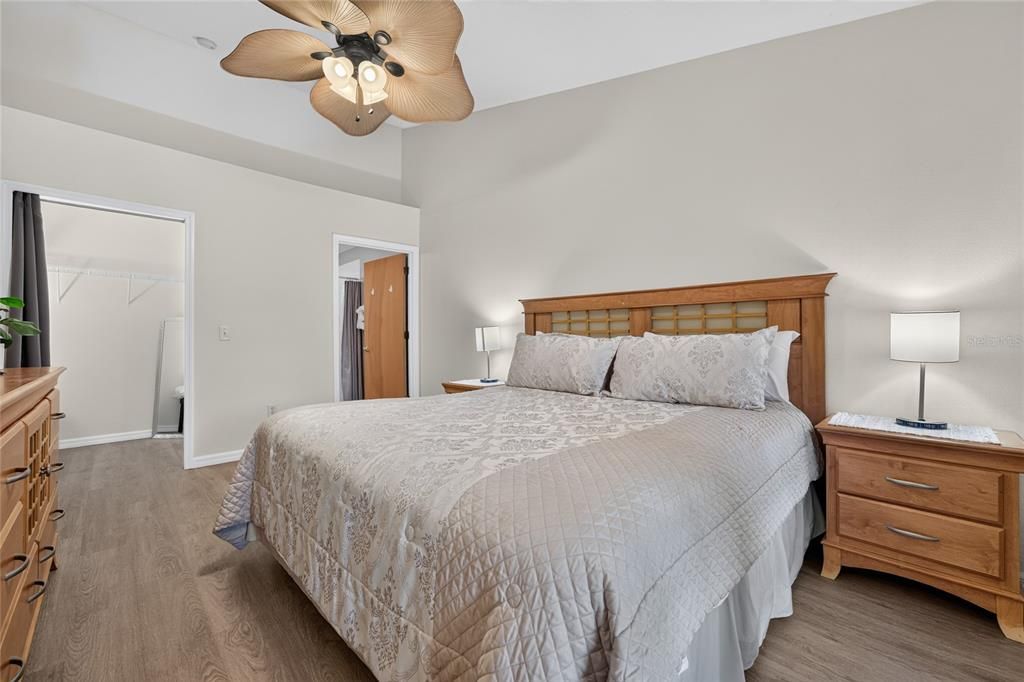 В аренду: $1,895 (3 спален, 3 ванн, 1434 Квадратных фут)