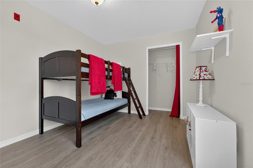 В аренду: $1,895 (3 спален, 3 ванн, 1434 Квадратных фут)