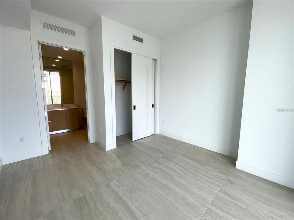 В аренду: $6,700 (2 спален, 3 ванн, 1689 Квадратных фут)