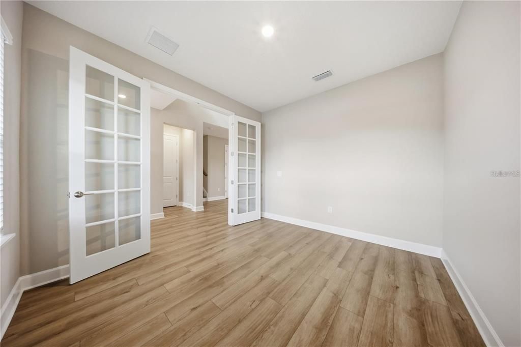 В аренду: $4,500 (5 спален, 4 ванн, 3165 Квадратных фут)