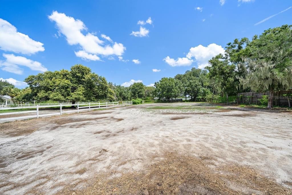 En Venta: $699,000 (3 camas, 3 baños, 2735 Pies cuadrados)
