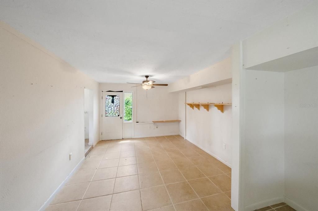 En Venta: $699,000 (3 camas, 3 baños, 2735 Pies cuadrados)