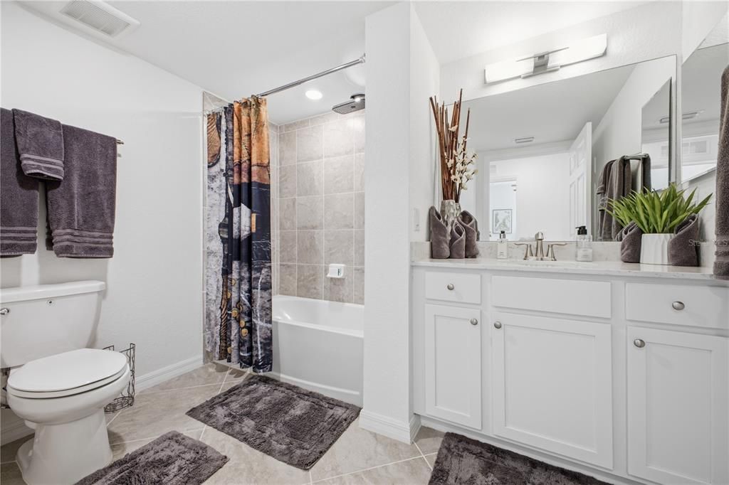 For Rent: $3,000 (3 beds, 2 baths, 1737 Square Feet)