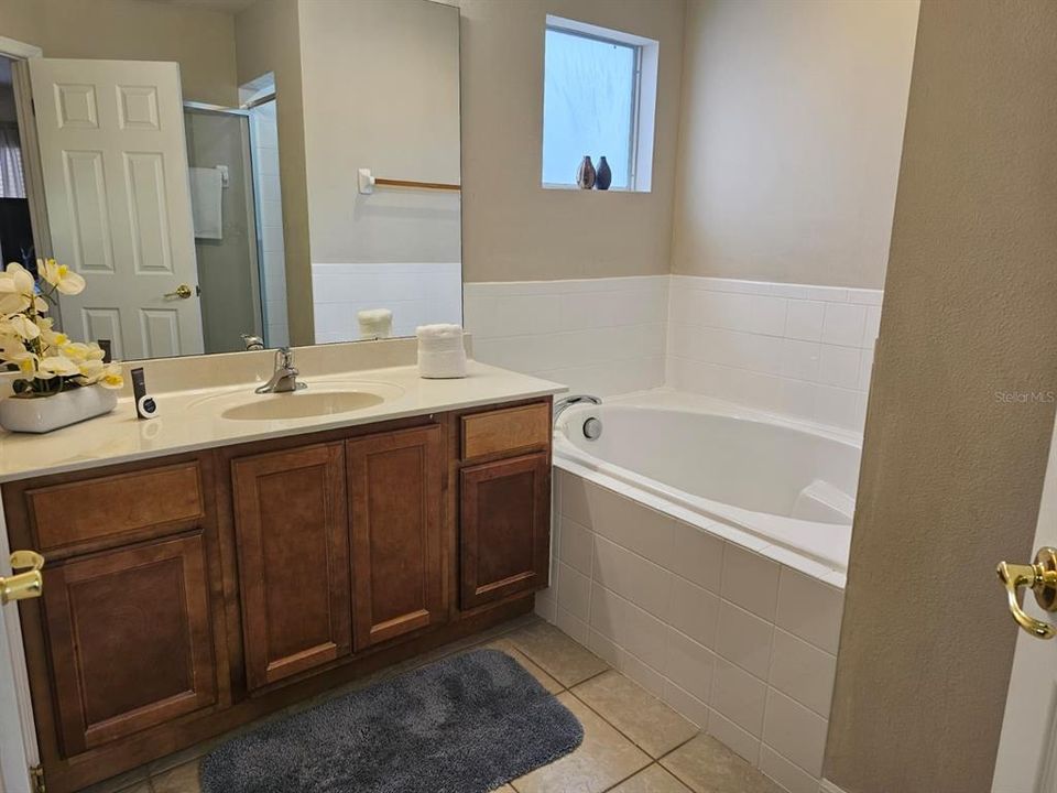 В аренду: $3,500 (6 спален, 5 ванн, 3512 Квадратных фут)