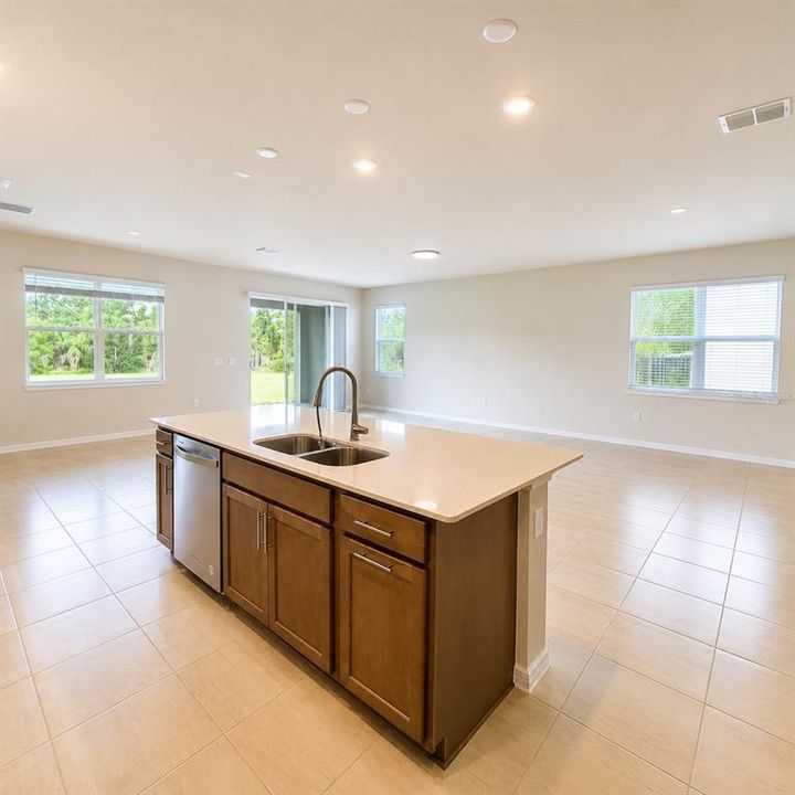 For Sale: $589,000 (4 beds, 3 baths, 2019 Square Feet)