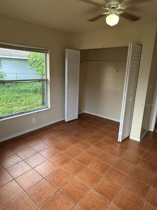 En Venta: $315,000 (4 camas, 2 baños, 1365 Pies cuadrados)