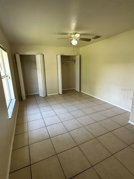 En Venta: $315,000 (4 camas, 2 baños, 1365 Pies cuadrados)