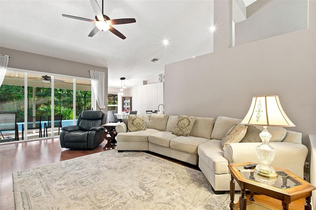 For Sale: $600,000 (3 beds, 2 baths, 1921 Square Feet)