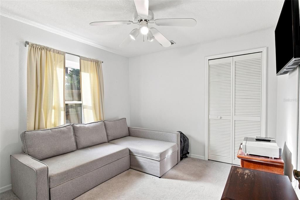 For Sale: $600,000 (3 beds, 2 baths, 1921 Square Feet)