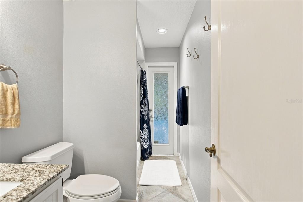 For Sale: $600,000 (3 beds, 2 baths, 1921 Square Feet)
