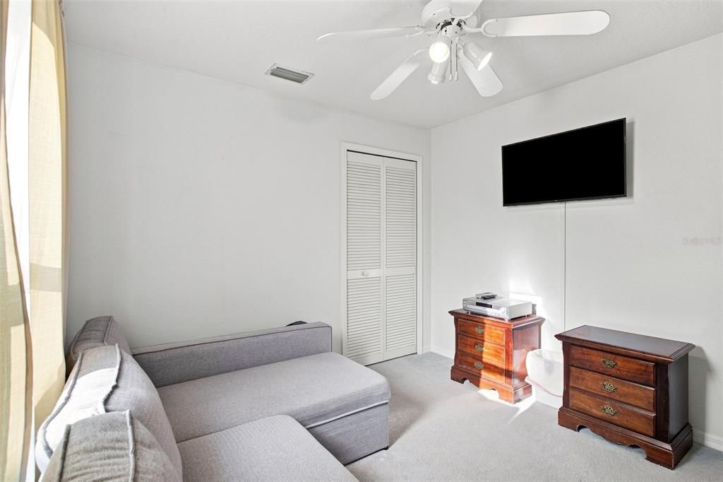 For Sale: $600,000 (3 beds, 2 baths, 1921 Square Feet)