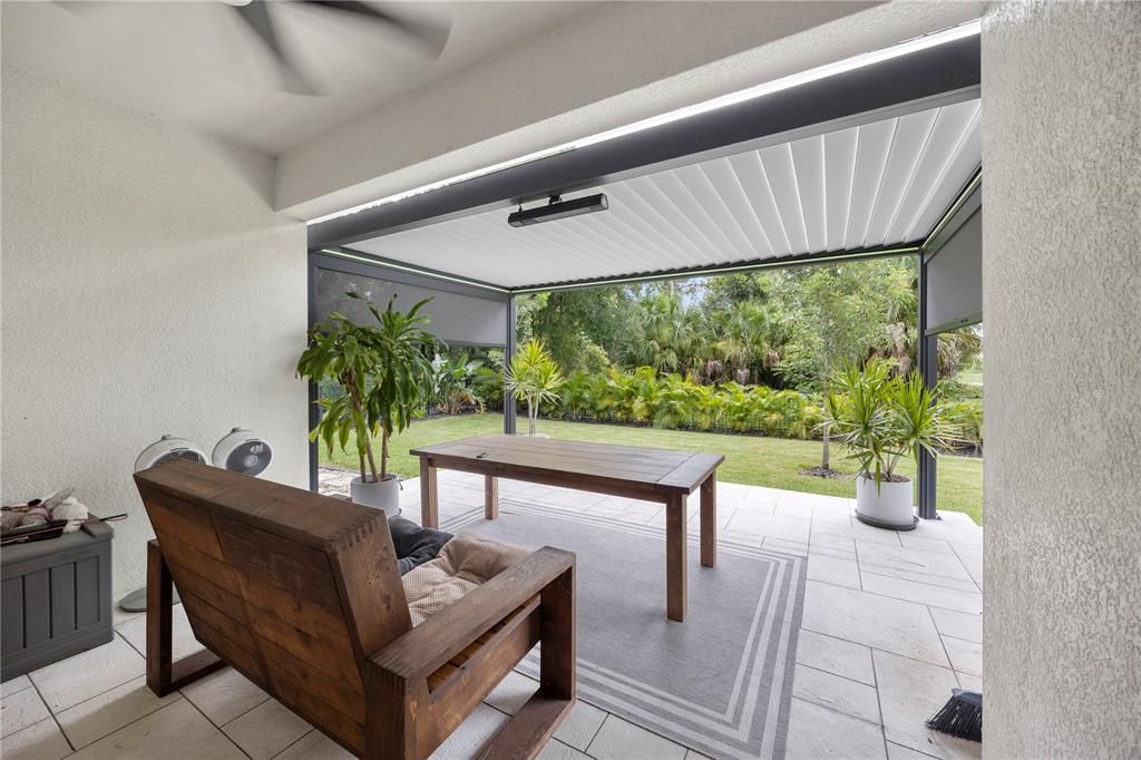 En Venta: $439,000 (3 camas, 2 baños, 1992 Pies cuadrados)
