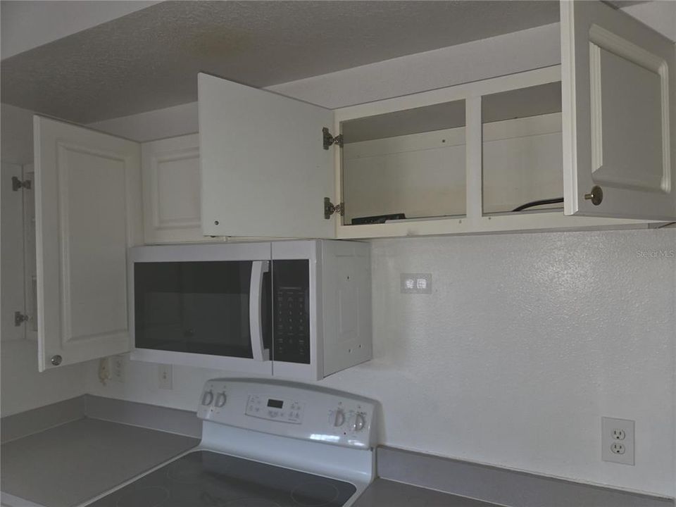 В аренду: $1,650 (2 спален, 2 ванн, 1073 Квадратных фут)