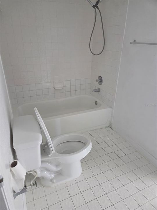 В аренду: $1,650 (2 спален, 2 ванн, 1073 Квадратных фут)