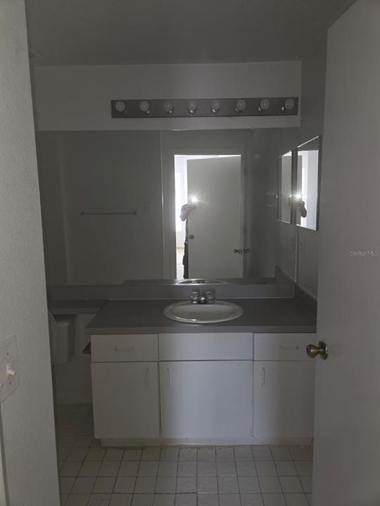 В аренду: $1,650 (2 спален, 2 ванн, 1073 Квадратных фут)