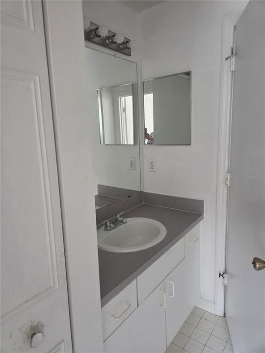 В аренду: $1,650 (2 спален, 2 ванн, 1073 Квадратных фут)