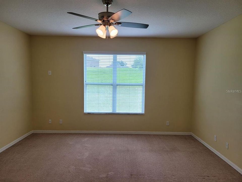 For Sale: $600,000 (4 beds, 3 baths, 3571 Square Feet)