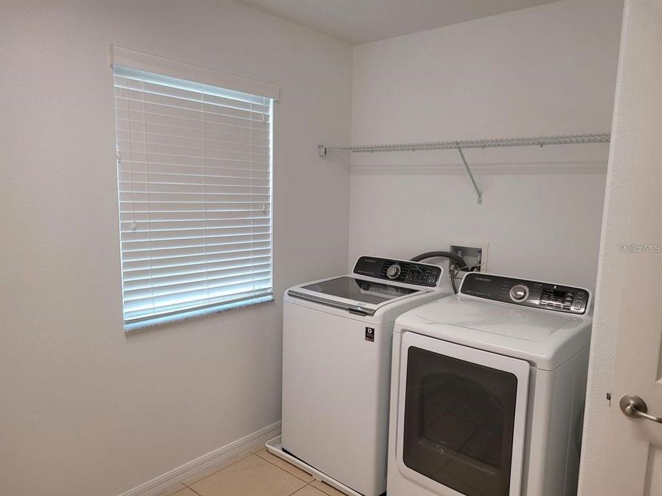 For Sale: $600,000 (4 beds, 3 baths, 3571 Square Feet)