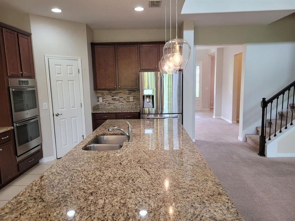 For Sale: $600,000 (4 beds, 3 baths, 3571 Square Feet)
