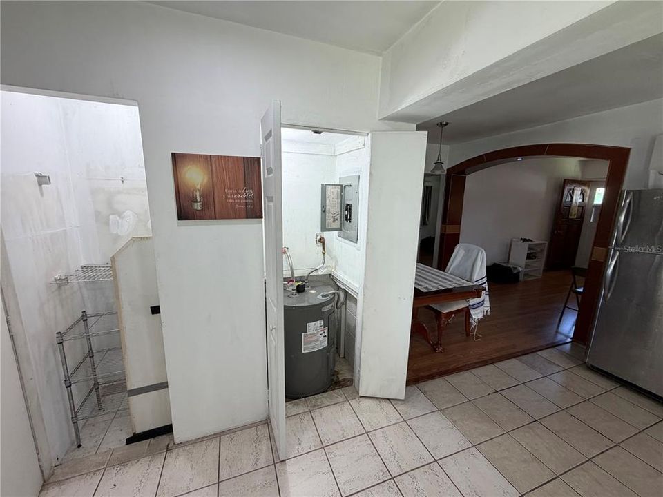 На продажу: $391,999 (3 спален, 2 ванн, 1122 Квадратных фут)