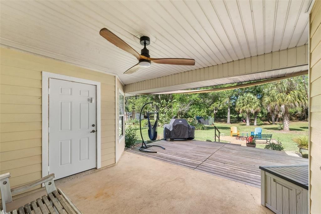 For Sale: $375,000 (3 beds, 2 baths, 1838 Square Feet)