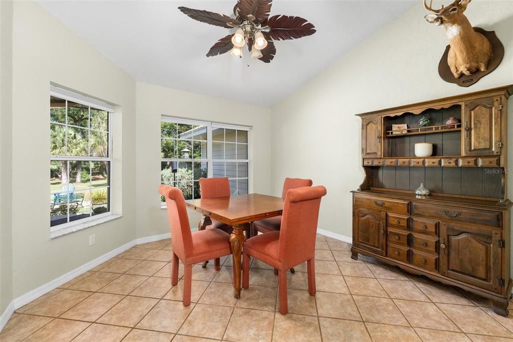 For Sale: $375,000 (3 beds, 2 baths, 1838 Square Feet)