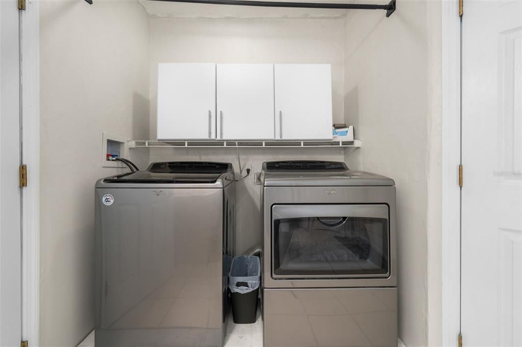 For Sale: $375,000 (3 beds, 2 baths, 1838 Square Feet)