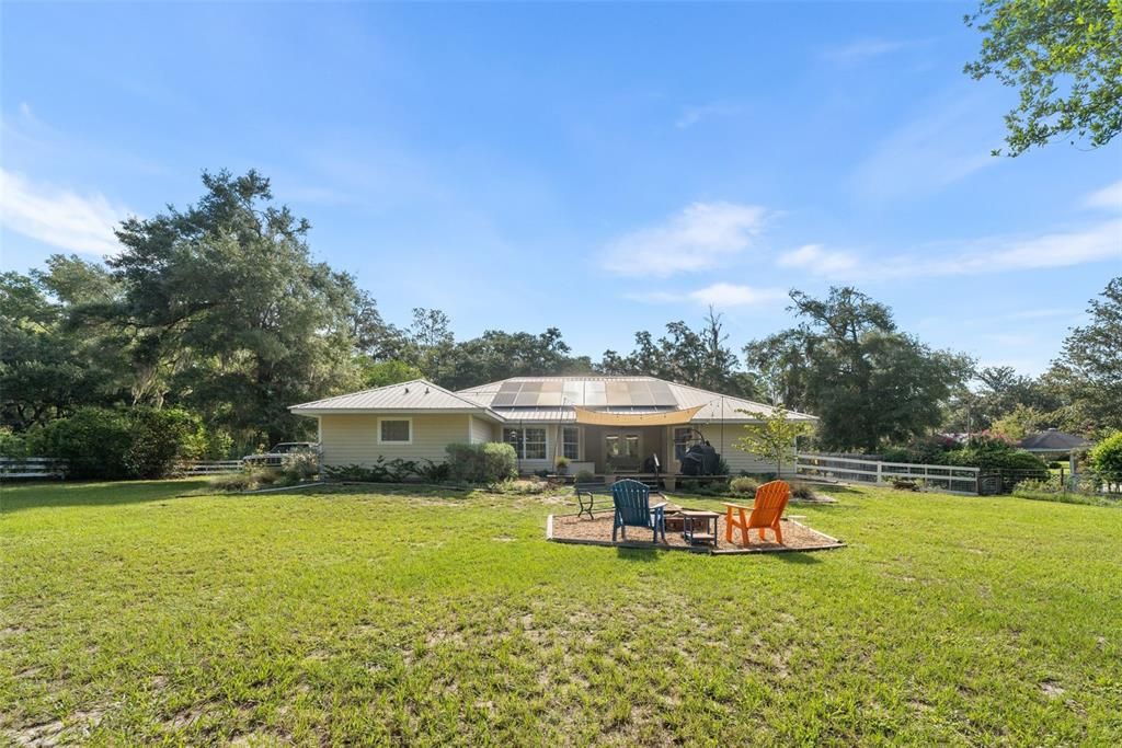 For Sale: $375,000 (3 beds, 2 baths, 1838 Square Feet)