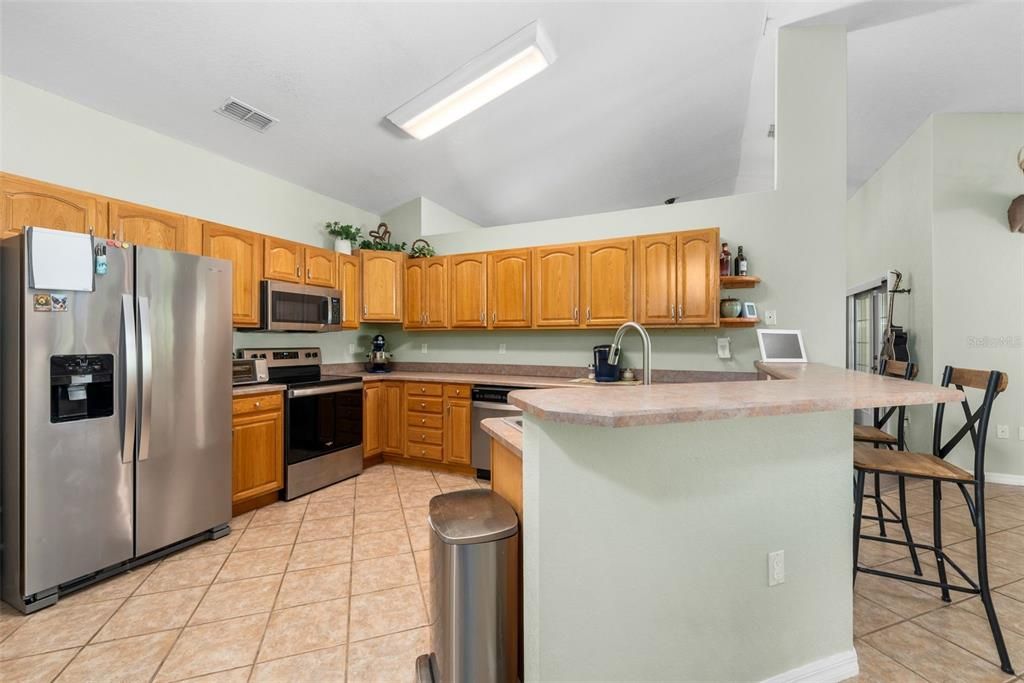 For Sale: $375,000 (3 beds, 2 baths, 1838 Square Feet)