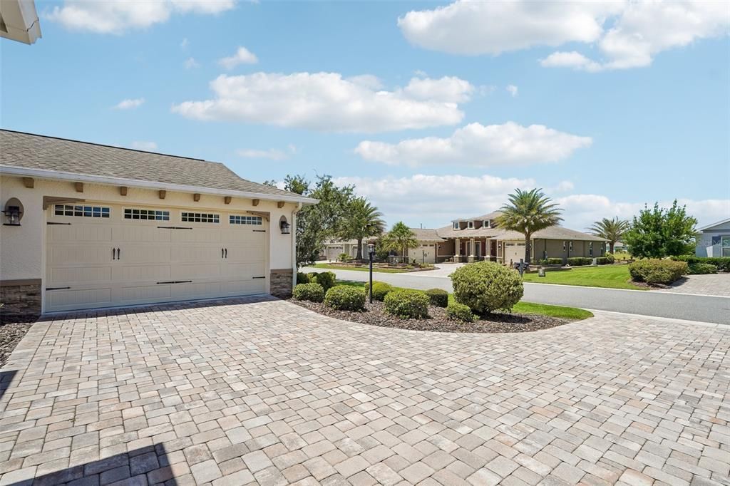 For Sale: $490,000 (3 beds, 2 baths, 2658 Square Feet)