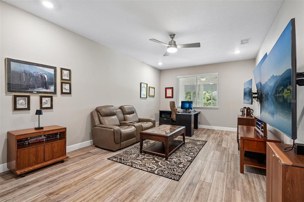 For Sale: $490,000 (3 beds, 2 baths, 2658 Square Feet)