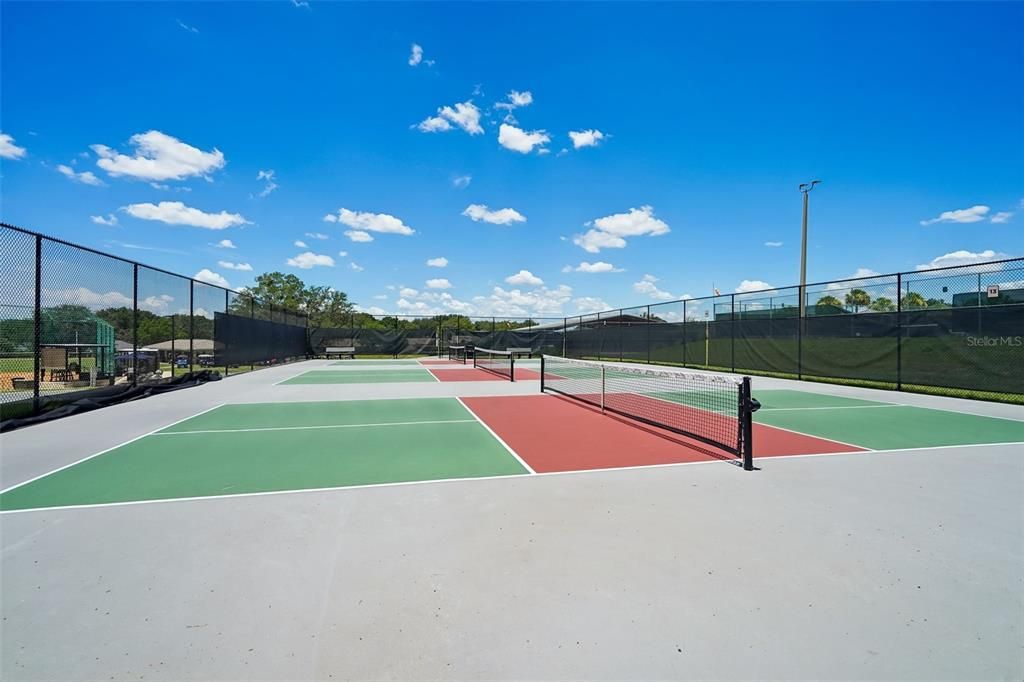 For Sale: $490,000 (3 beds, 2 baths, 2658 Square Feet)