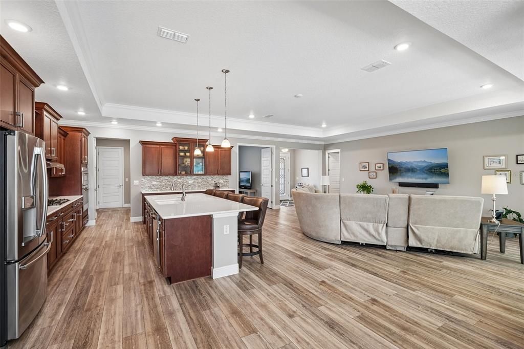 For Sale: $490,000 (3 beds, 2 baths, 2658 Square Feet)