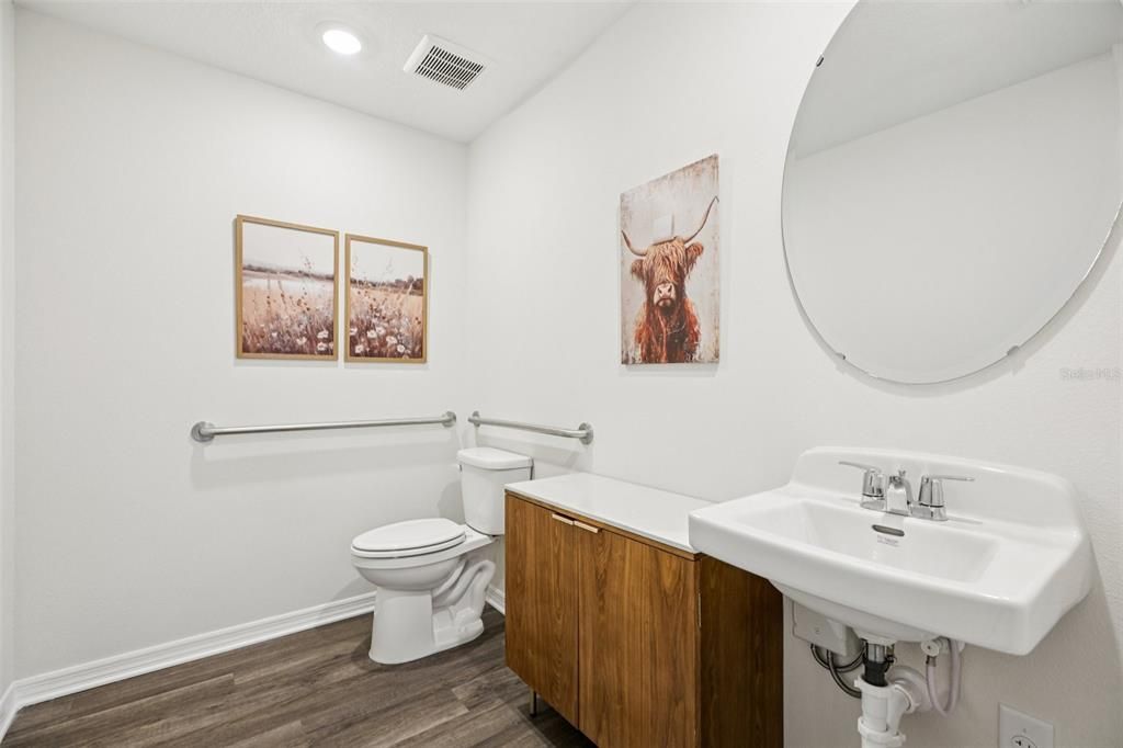 En Venta: $288,990 (4 camas, 2 baños, 1498 Pies cuadrados)