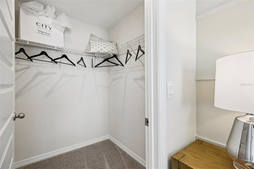 En Venta: $288,990 (4 camas, 2 baños, 1498 Pies cuadrados)