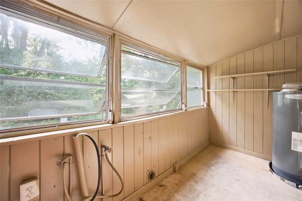 На продажу: $197,000 (3 спален, 1 ванн, 1260 Квадратных фут)